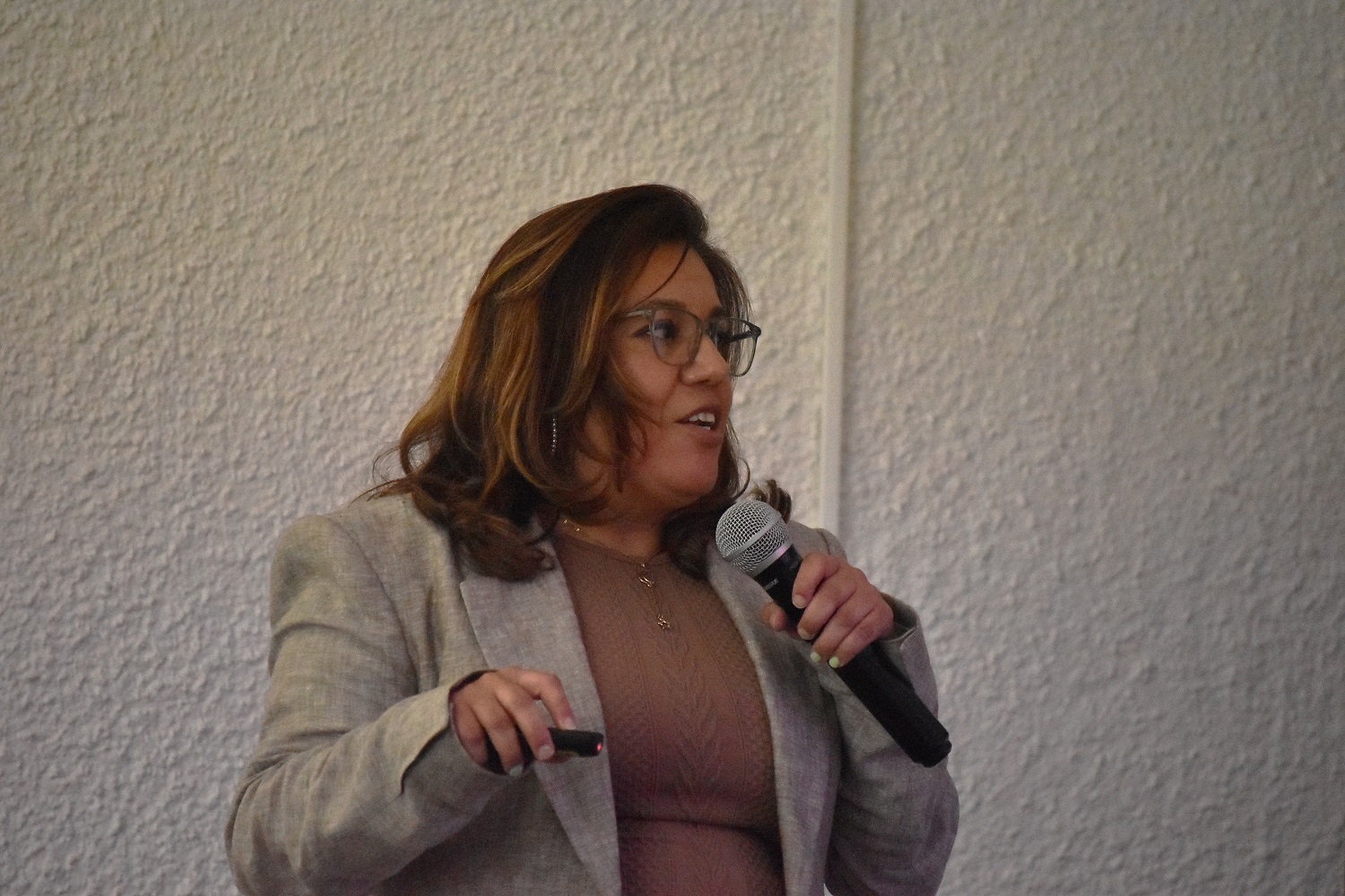 Seminario Materiales híbridos de grafeno: la ingeniería de nanoestructuras para detección avanzada y producción de hidrógeno