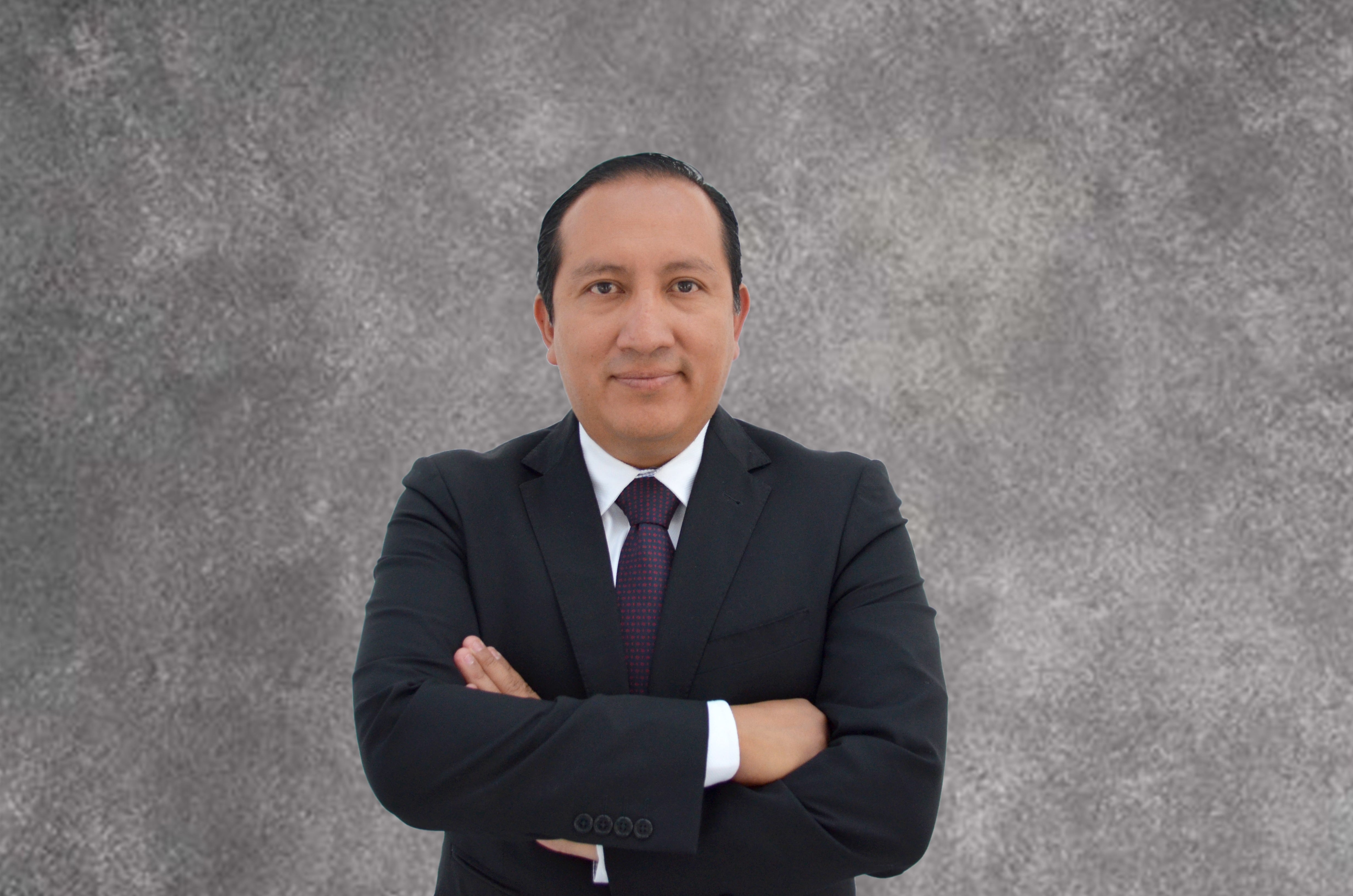 Dr. Edgar Nazario Cabrera Alvarez