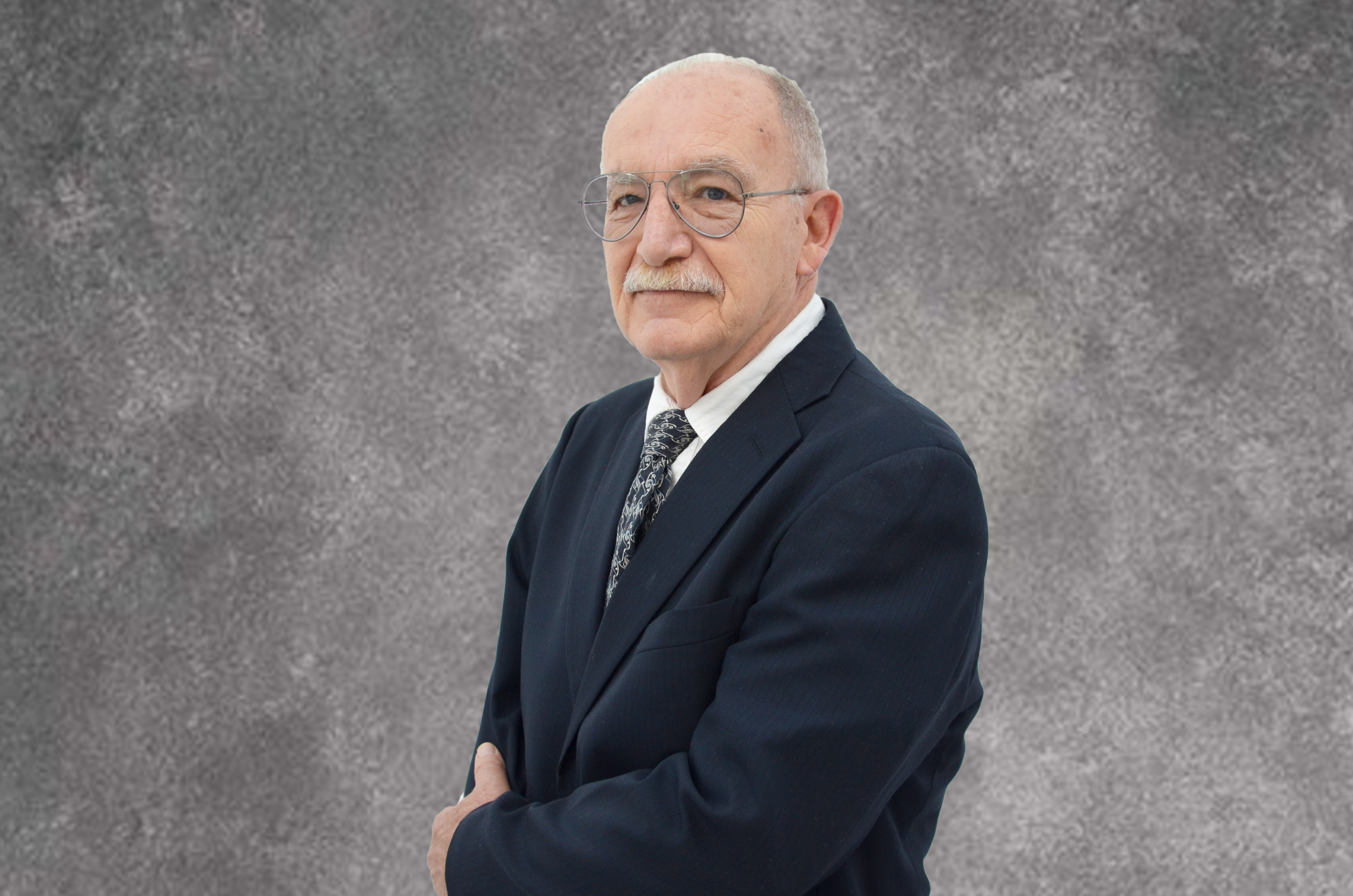 Dr. Salvador Fernández Tavizón